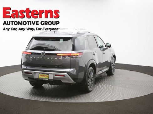 Used 2023 Nissan Pathfinder SL w/ SL Premium Package image 41