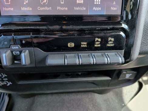 New 2026 RAM 3500 Tradesman AWD/4WD image 31