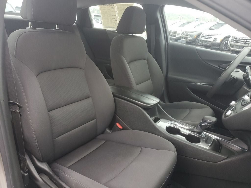 Used 2024 Chevrolet Malibu LT FWD image 42