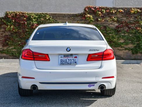 Used 2019 BMW 530e w/ Convenience Package image 7