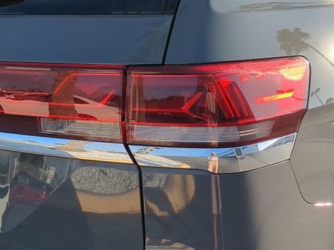 New 2026 Volkswagen Atlas SE image 8