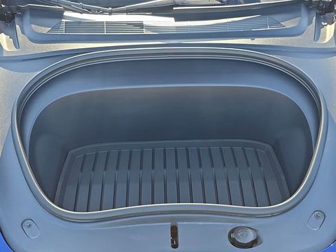 Used 2025 Tesla Model 3 RWD image 32
