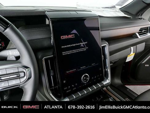 New 2026 GMC Yukon Denali w/ Denali Reserve Package AWD/4WD image 13