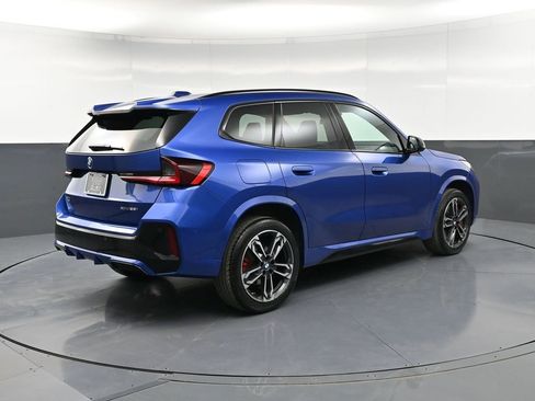 Used 2024 BMW X1 xDrive28i w/ Premium Package image 8