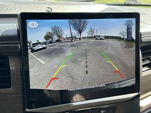 Used 2023 Ford Expedition Max Limited image 31