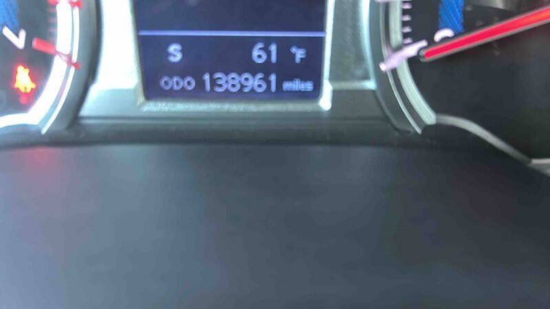 Used 2018 Toyota 4Runner SR5 AWD/4WD image 29