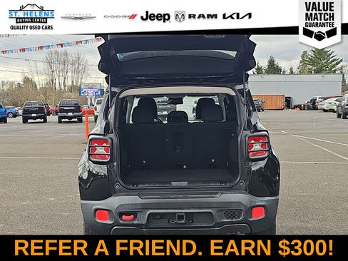 Used 2018 Jeep Renegade Trailhawk w/ UConnect 8.4 Nav Group image 7