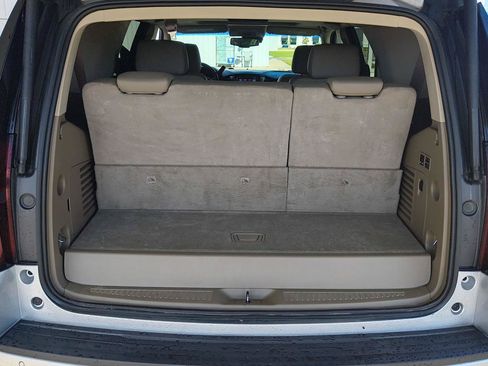 Used 2018 Chevrolet Tahoe Premier AWD/4WD image 25