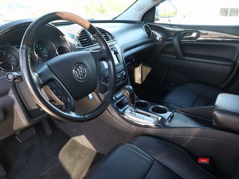 Used 2017 Buick Enclave Leather image 10