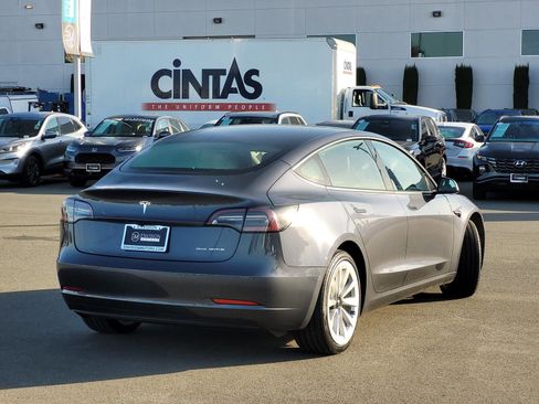 Used 2022 Tesla Model 3 Long Range image 5