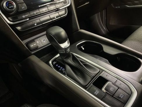Used 2020 Hyundai Santa Fe SEL w/ Convenience Package image 22