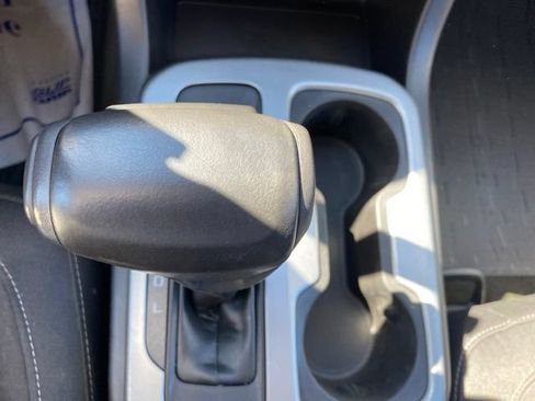 Used 2018 Chevrolet Colorado LT AWD/4WD image 22