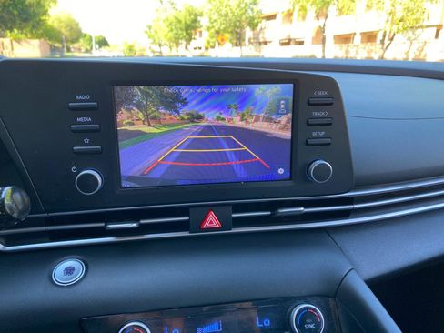 Used 2023 Hyundai Elantra SEL w/ Cargo Package FWD image 65