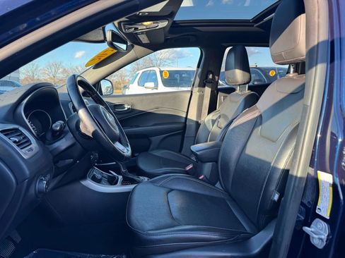 Used 2021 Jeep Compass Latitude w/ Sun and Sound Group image 9