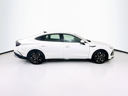 Used 2025 Hyundai Sonata SEL FWD image 10