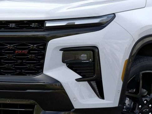 New 2026 Chevrolet Traverse RS w/ LPO, Floor Liner Package AWD/4WD image 10