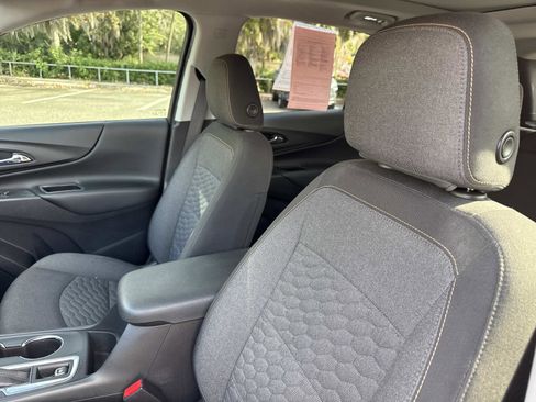 Used 2021 Chevrolet Equinox LT image 20