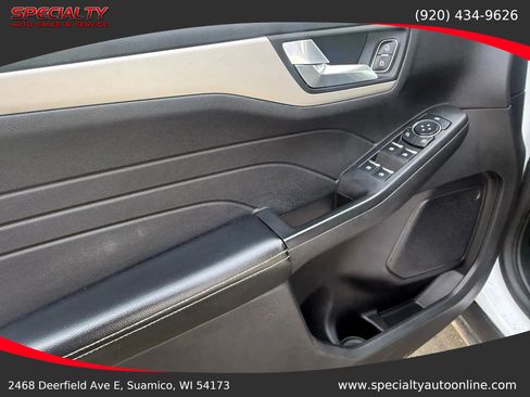 Used 2022 Ford Escape SEL image 31