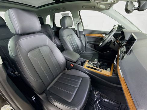 Certified 2023 Audi Q5 2.0T Premium w/ Convenience Package image 26