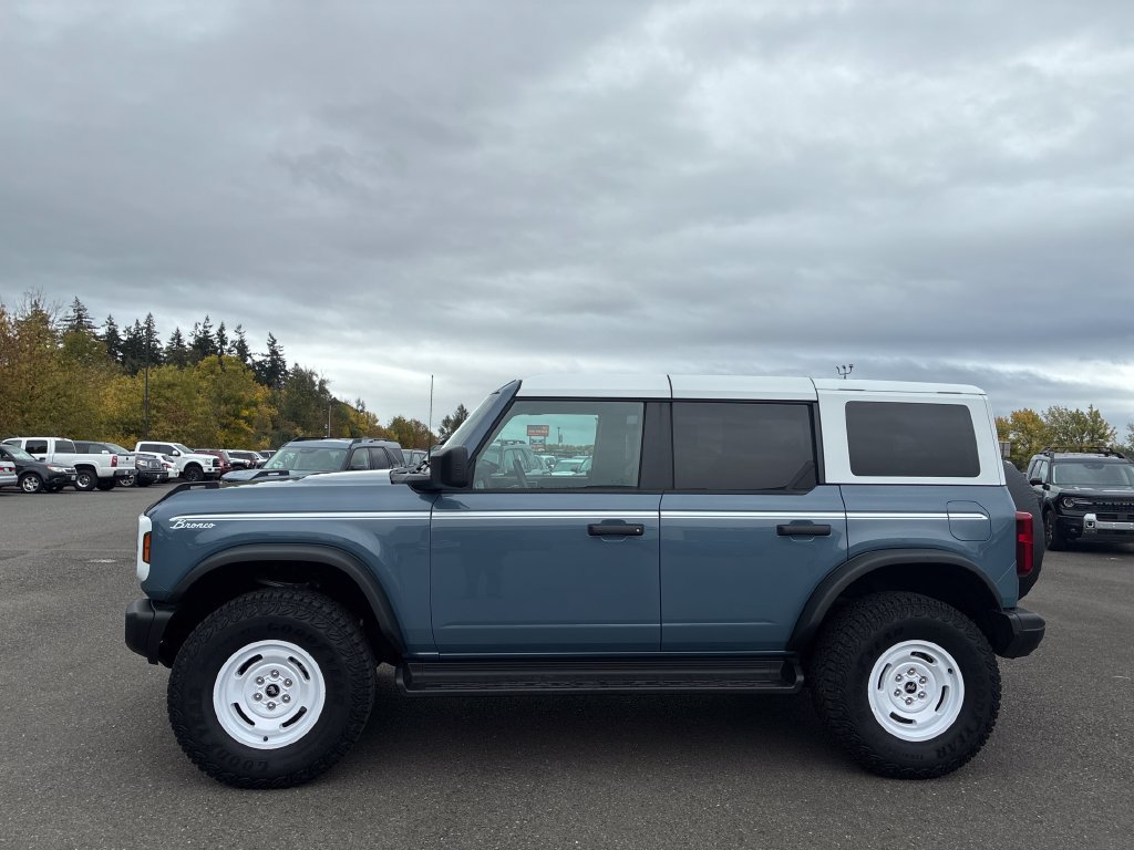 Certified 2025 Ford Bronco Heritage Edition AWD/4WD image 3