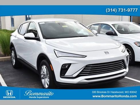 Used 2025 Buick Envista Preferred FWD image 1