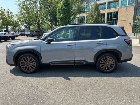 Used 2025 Subaru Forester Sport AWD/4WD image 3