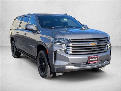 Used 2021 Chevrolet Suburban High Country w/ Premium Package image 3