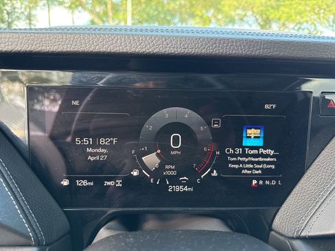 Used 2025 GMC Yukon Denali AWD/4WD image 31
