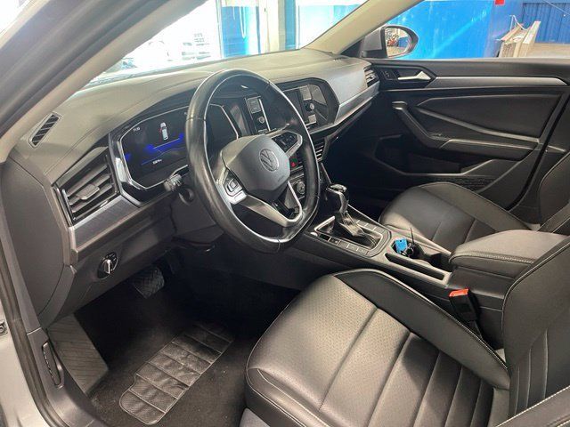 Used 2024 Volkswagen Jetta SE FWD image 23
