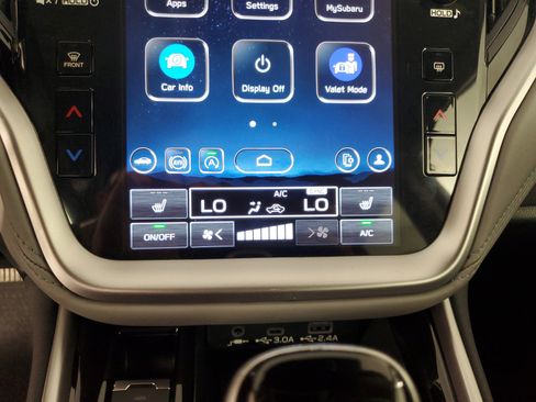 Used 2025 Subaru Outback Premium image 19
