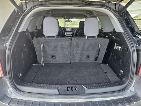 Used 2023 Ford Explorer XLT w/ Equipment Group 202A AWD/4WD image 15