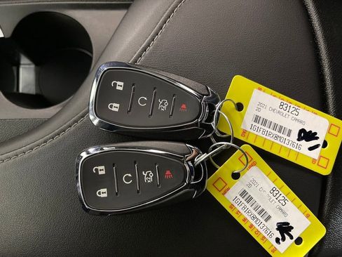 Used 2021 Chevrolet Camaro LT image 24