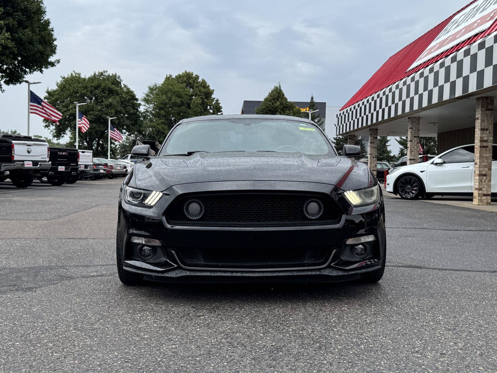 Used 2015 Ford Mustang GT Premium RWD image 2