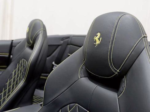 Used 2016 Ferrari California T RWD image 26