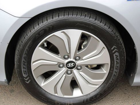 Used 2014 Hyundai Sonata Limited w/ Panoramic Sunroof Package 02 FWD image 17