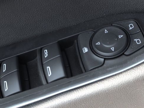 Used 2025 Chevrolet Silverado 1500 LT w/ Texas Edition Plus image 18