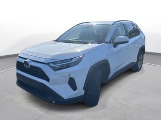 Used 2025 Toyota RAV4 XLE FWD video 2