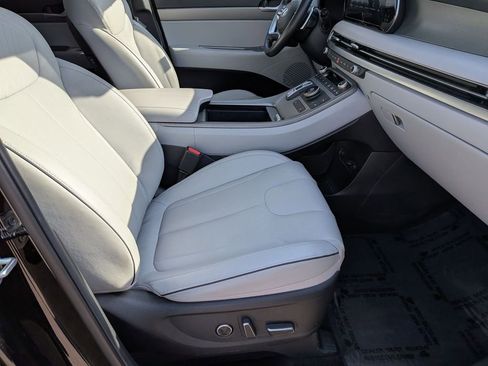 Used 2025 Hyundai Palisade SEL FWD image 31