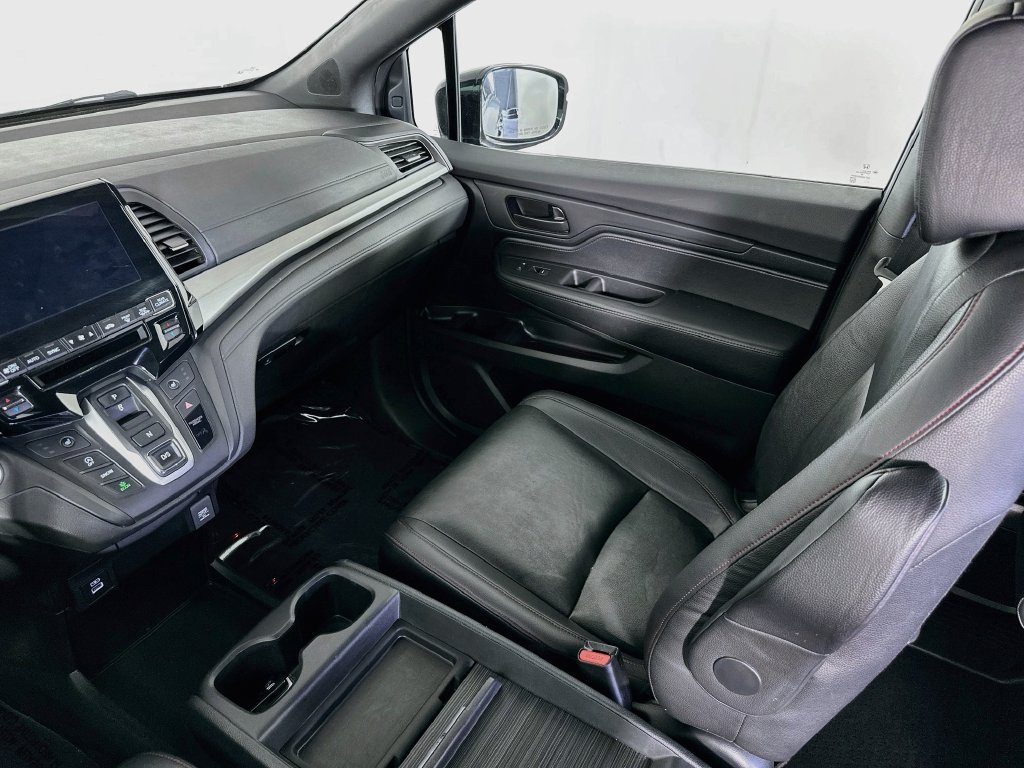 Used 2023 Honda Odyssey Sport image 32