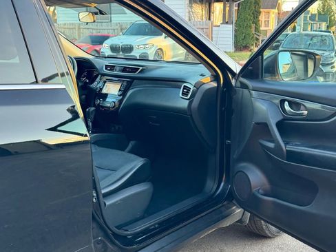 Used 2014 Nissan Rogue SL w/ SL Premium Package image 22