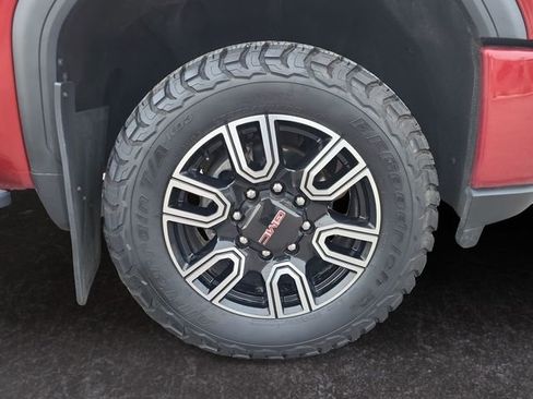 Used 2022 GMC Sierra 2500 AT4 image 30