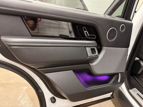 Used 2020 Land Rover Range Rover Long Wheelbase HSE image 29