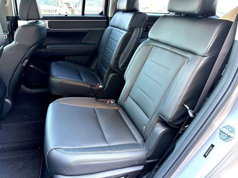 New 2026 Hyundai Santa Fe Limited FWD image 17