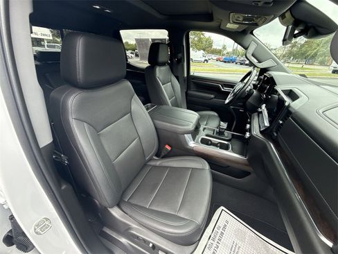 Certified 2023 GMC Sierra 1500 SLT w/ SLT Convenience Package image 28