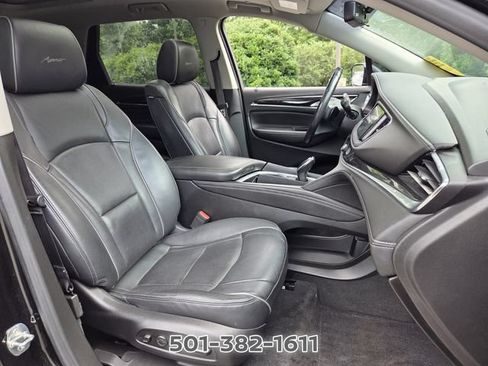 Used 2020 Buick Enclave Avenir w/ Avenir Technology Package FWD image 16