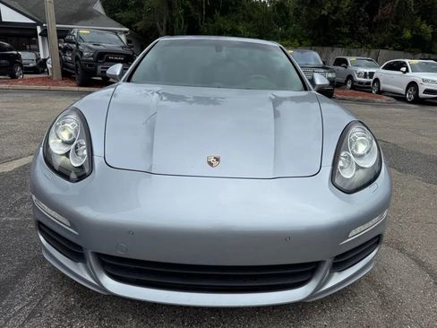 Used 2015 Porsche Panamera w/ Premium Package image 2