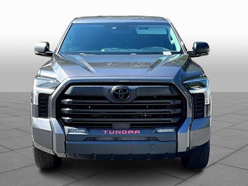 Used 2022 Toyota Tundra SR5 w/ Convenience Package RWD image 4