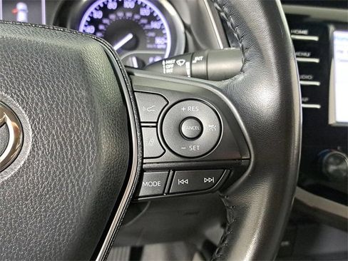 Used 2019 Toyota Camry SE w/ Convenience Package image 25