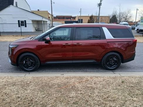 New 2026 Kia Carnival FWD image 6