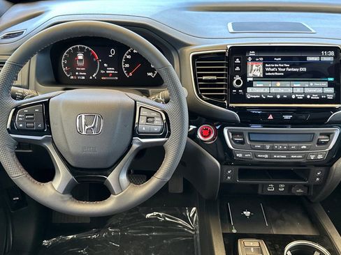 New 2026 Honda Ridgeline Black Edition image 16